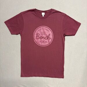 Bench‎ Graphic T-Shirt Mens Small Maroon Good Short Sleeve Cotton Tee